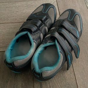 Flywheel women’s cycling shoes